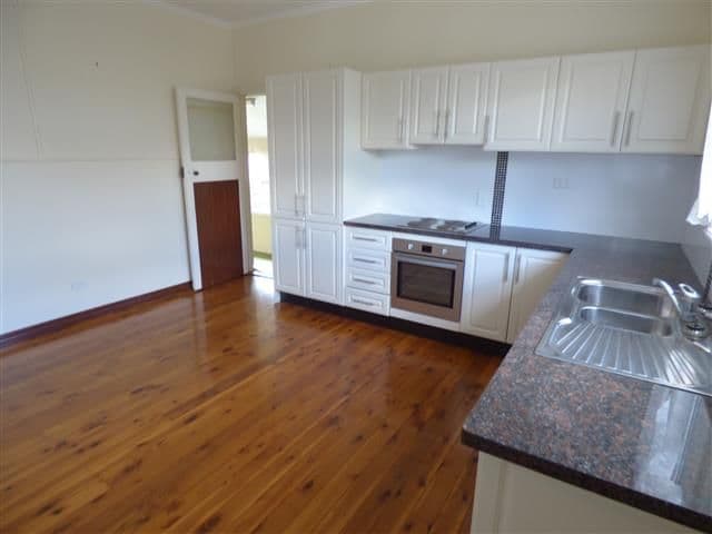 25 Conlan Street, Roma QLD 4455, Roma - Thumbnail 3