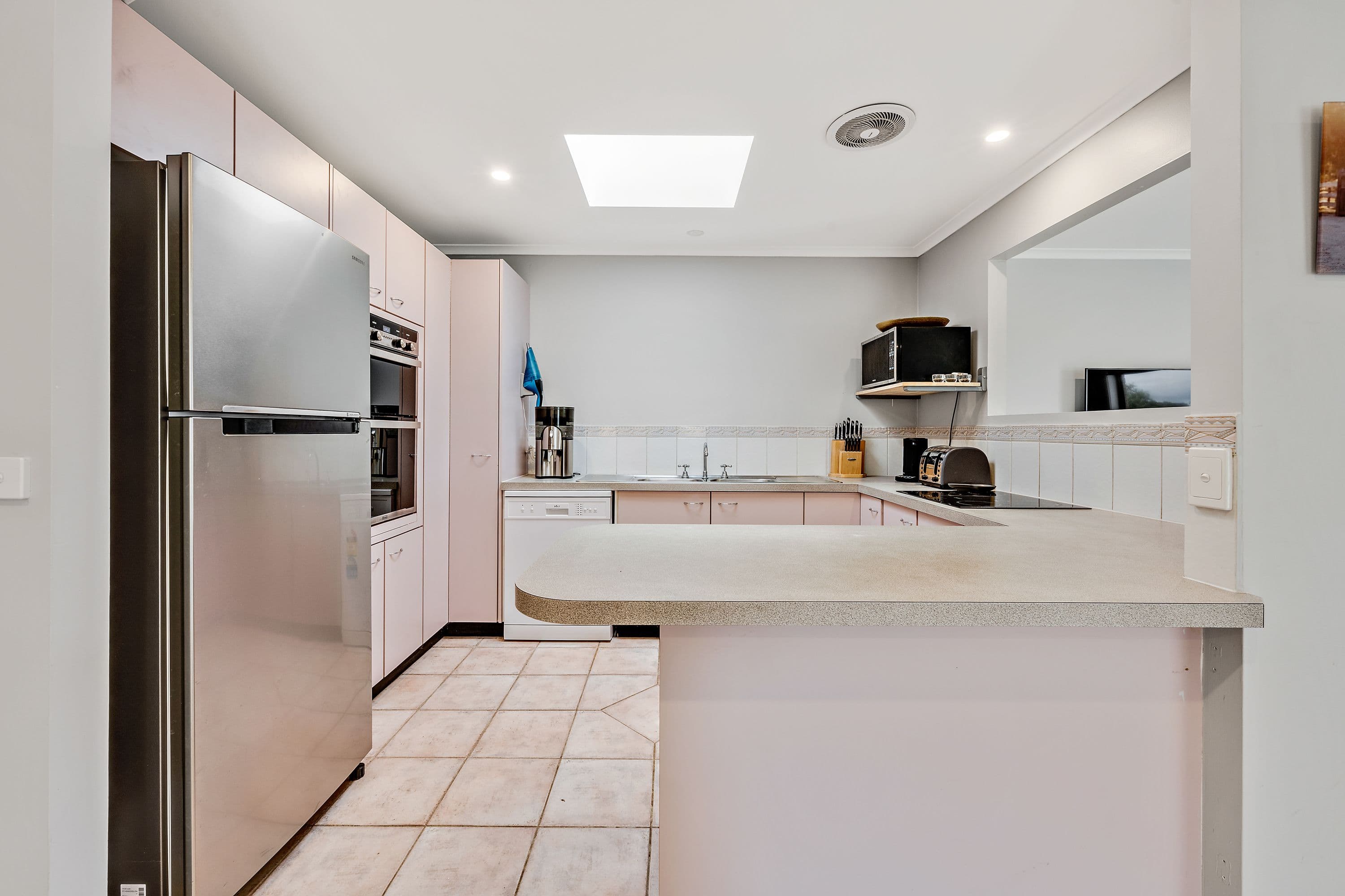 6 Cleeve Place, Gordon ACT 2906, Gordon - Thumbnail 2