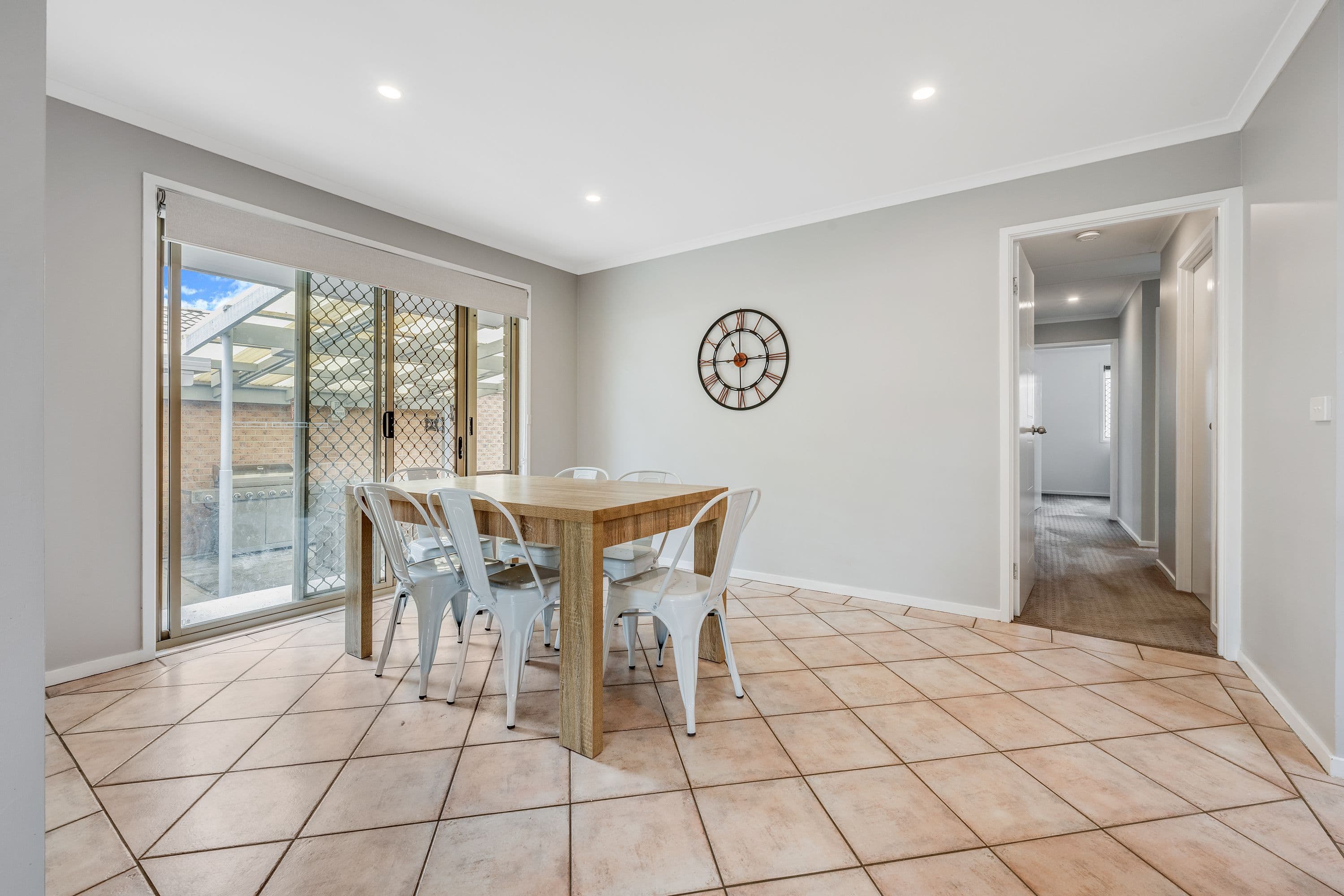 6 Cleeve Place, Gordon ACT 2906, Gordon - Thumbnail 4