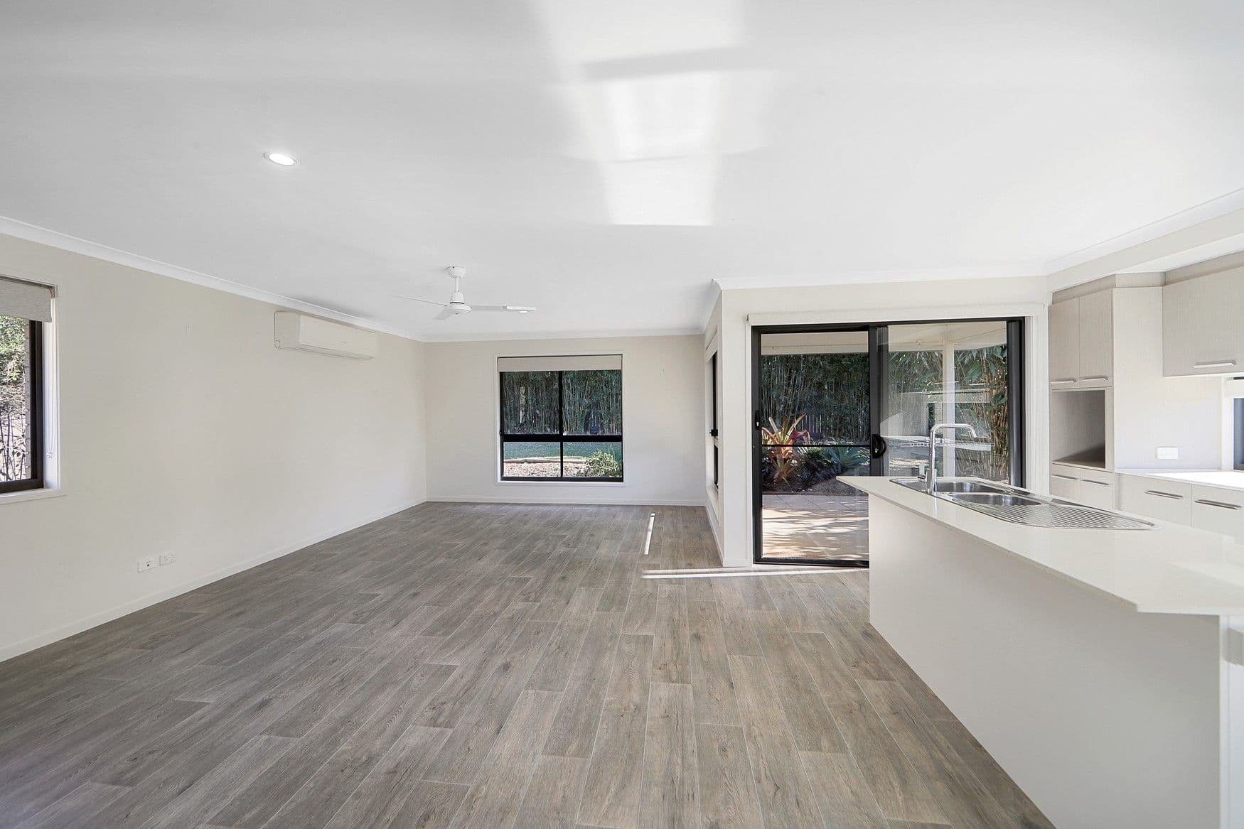18 Panorama Drive, Qunaba QLD 4670, Qunaba - Thumbnail 6