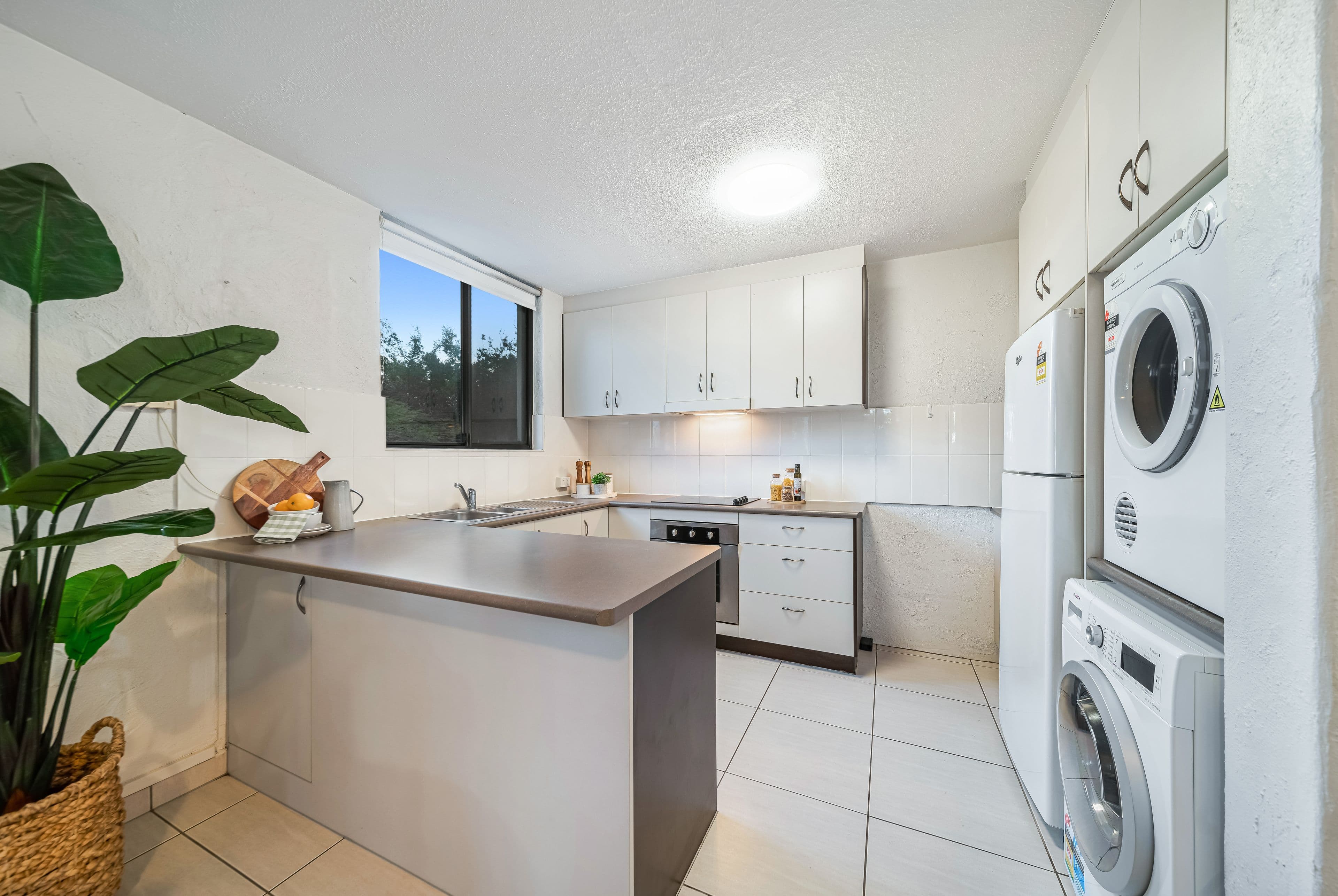 73 Parkyn Parade, Mooloolaba QLD 4557, Mooloolaba - Thumbnail 5