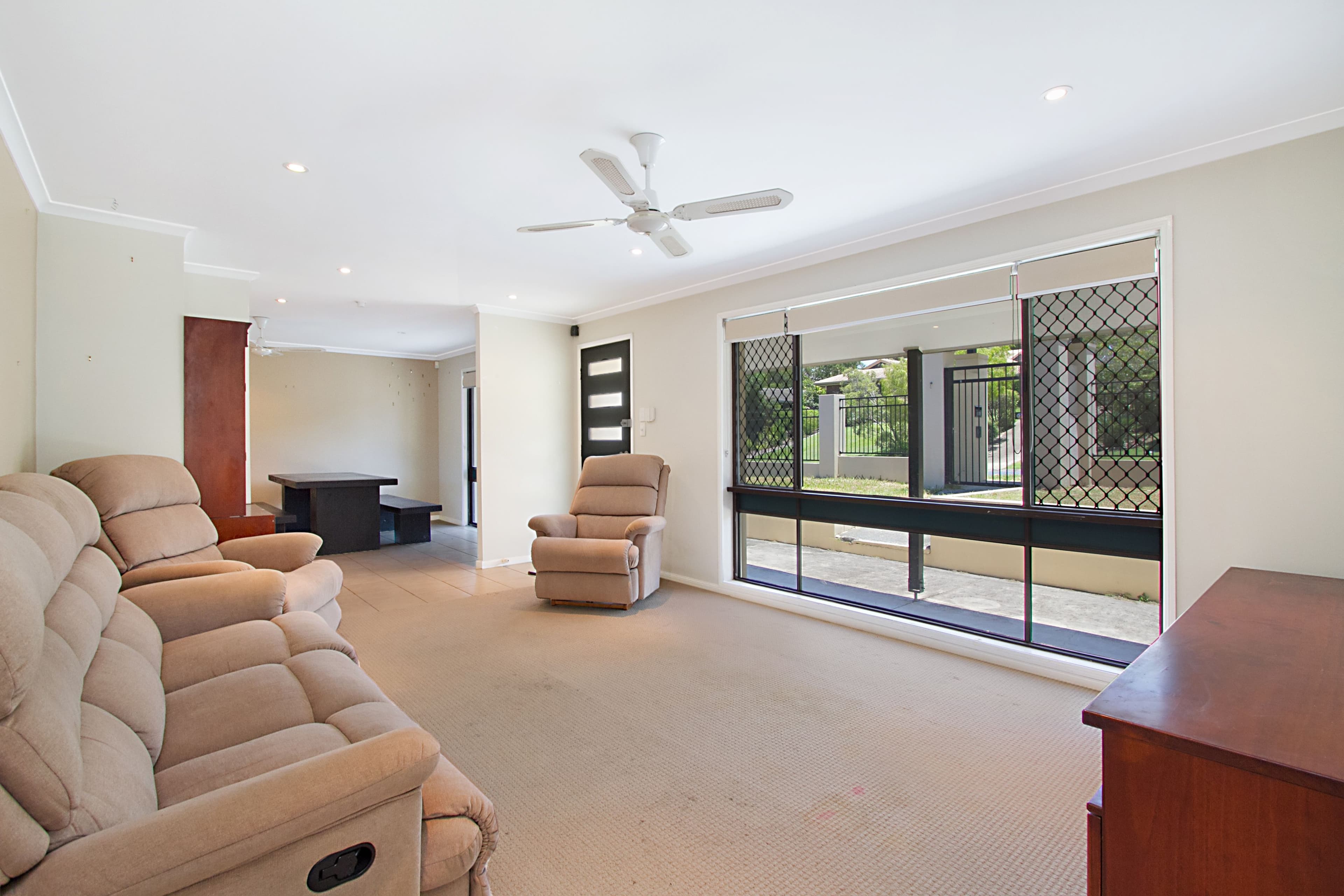 34 Latrobe Avenue, Helensvale QLD 4212, Helensvale - Thumbnail 3