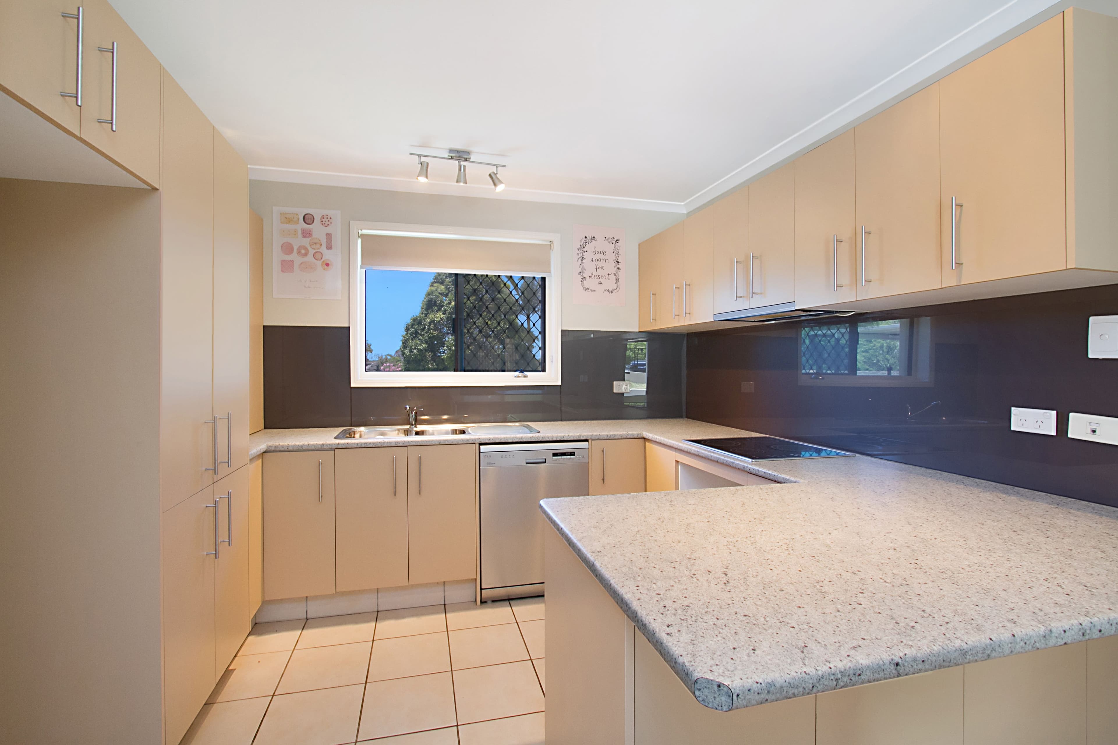 34 Latrobe Avenue, Helensvale QLD 4212, Helensvale - Thumbnail 5