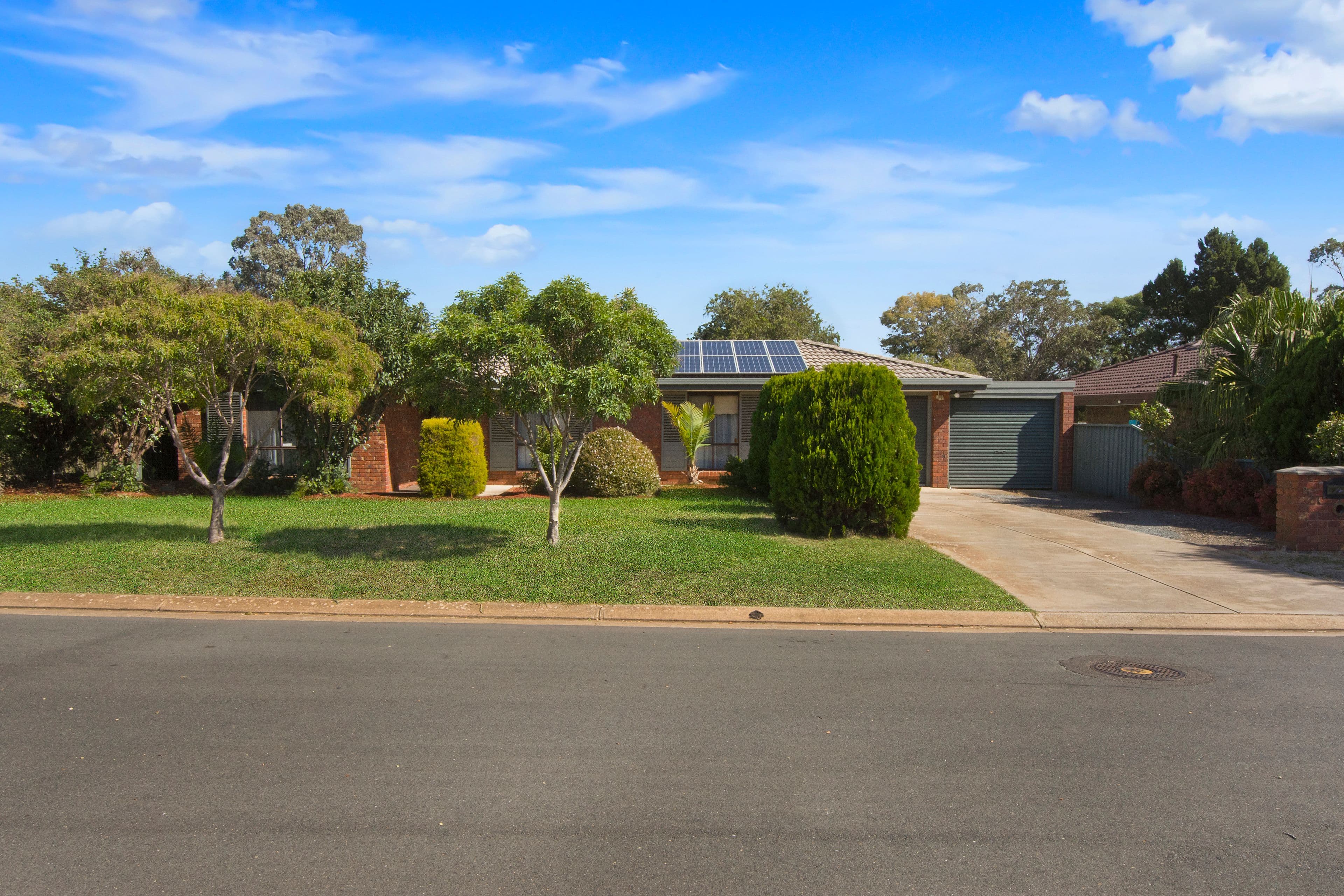 27 Wanbi Court, Craigmore SA 5114, Craigmore - Image 1