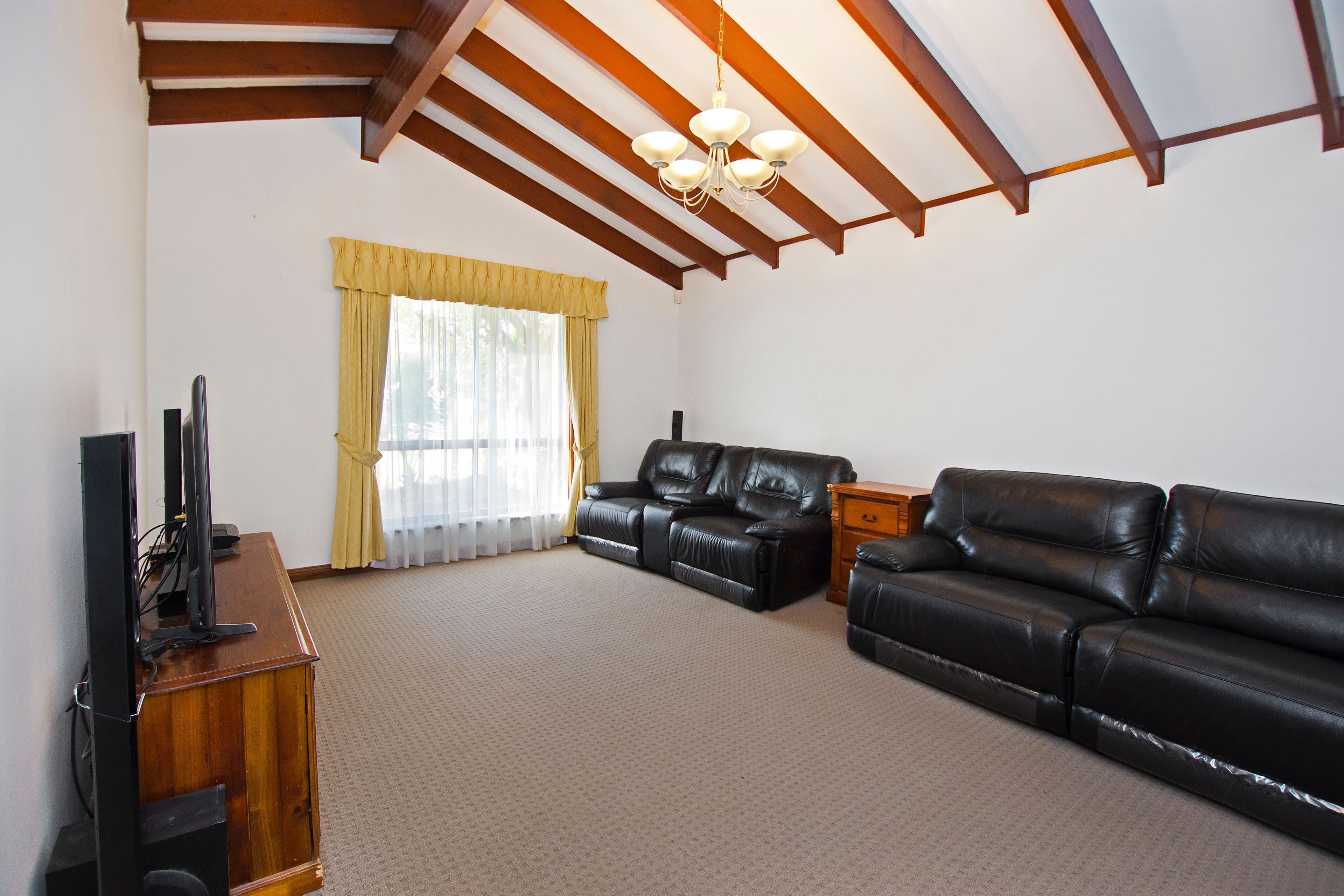27 Wanbi Court, Craigmore SA 5114, Craigmore - Thumbnail 7