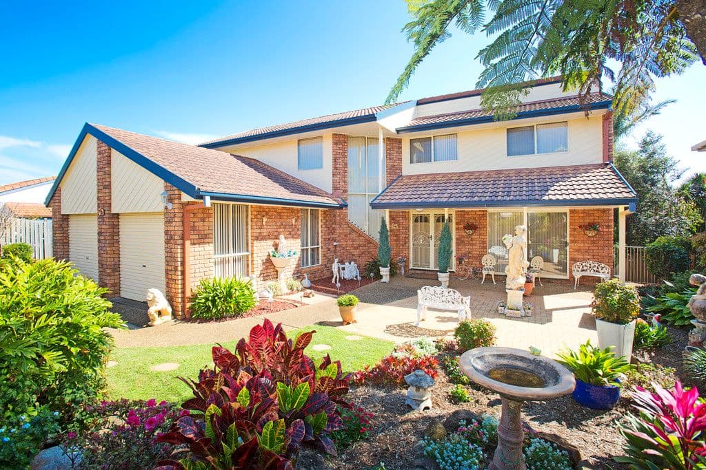 17 Castlecrag Avenue, BANORA POINT NSW 2486, Banora Point - Thumbnail 2