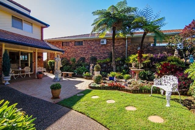 17 Castlecrag Avenue, BANORA POINT NSW 2486, Banora Point - Thumbnail 4