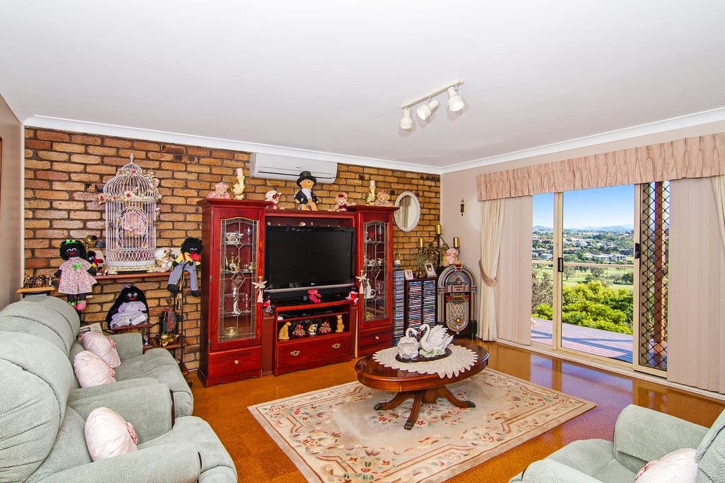 17 Castlecrag Avenue, BANORA POINT NSW 2486, Banora Point - Thumbnail 5