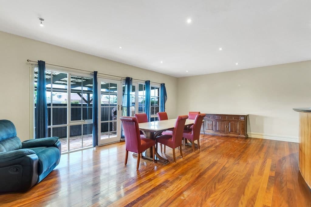 98 Wattle Avenue, Werribee VIC 3030, Werribee - Thumbnail 3
