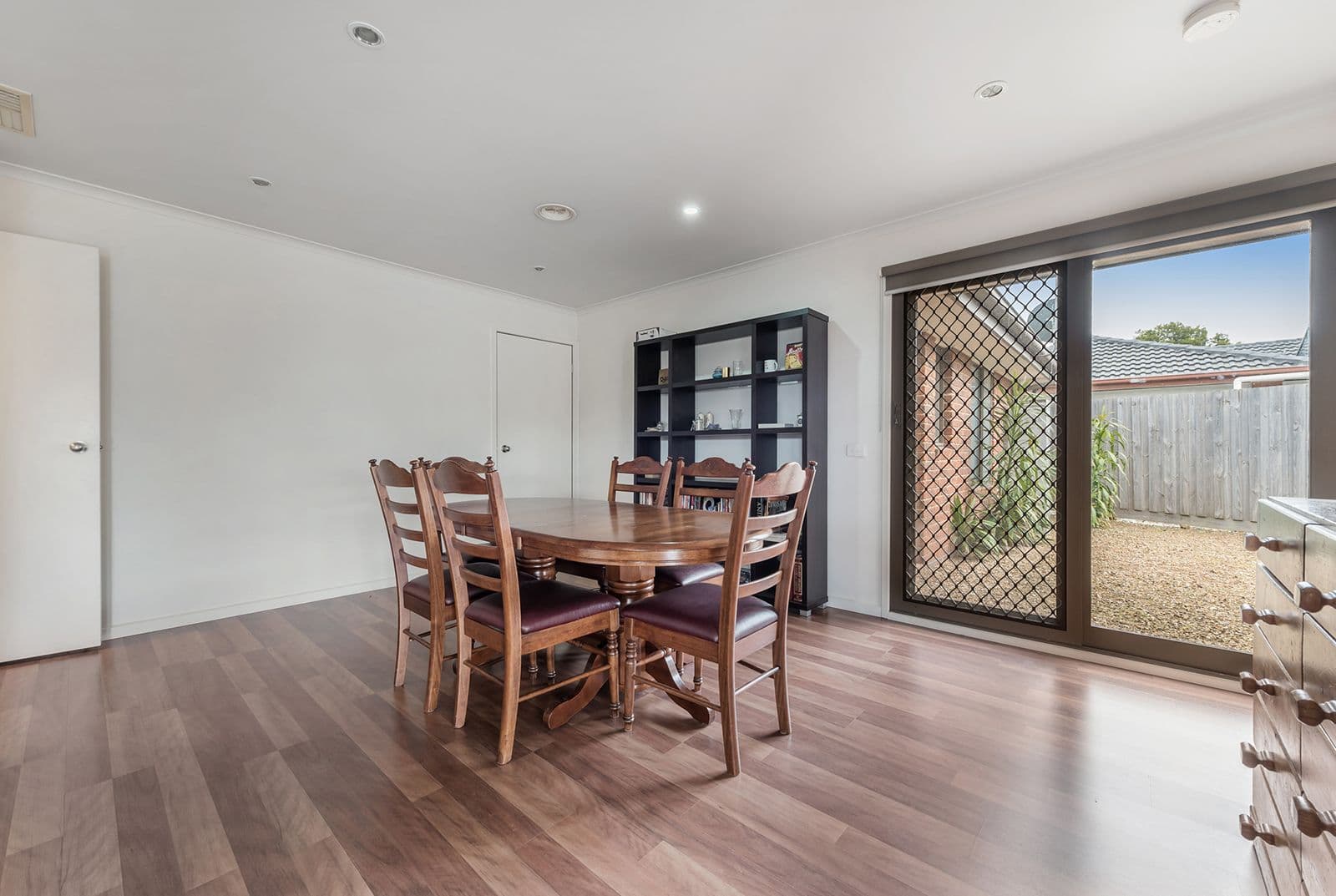 28 Cowes Street, Craigieburn VIC 3064, Craigieburn - Thumbnail 4