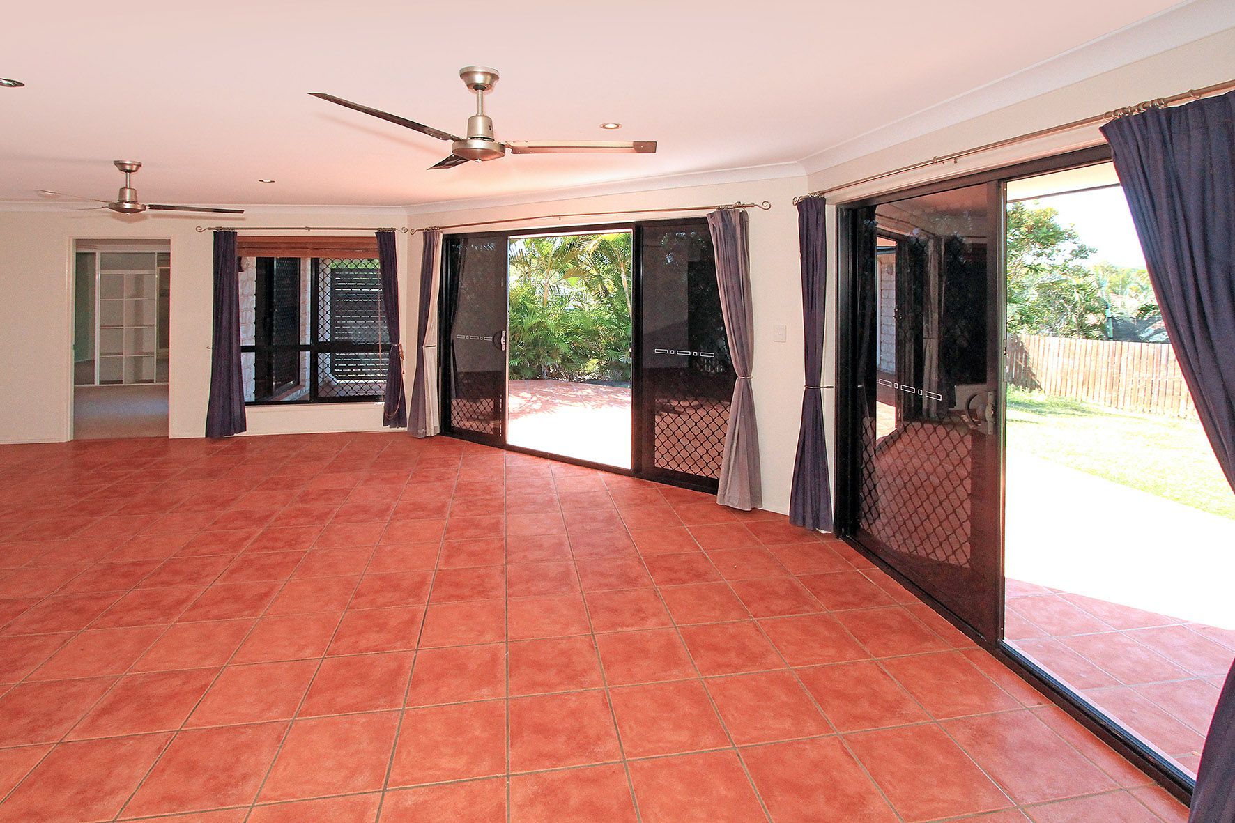 6 Antioch Court, Lammermoor QLD 4703, Lammermoor - Thumbnail 3