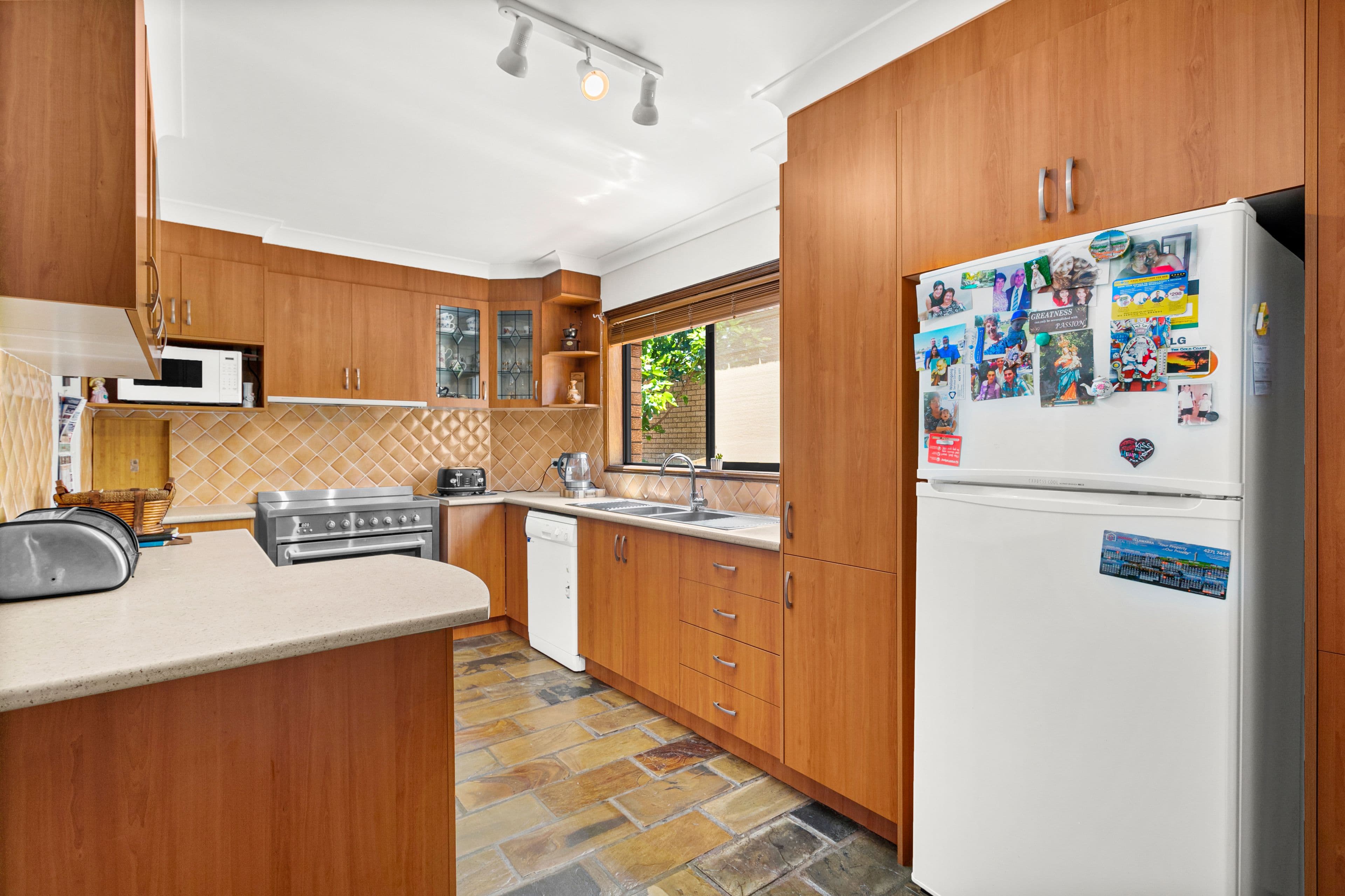 11 Jane Avenue, Warrawong NSW 2502, Warrawong - Thumbnail 4