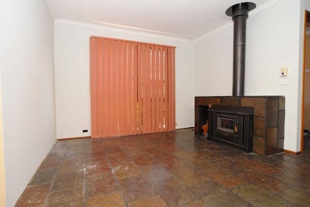1 Whipbird Close, WERRIBEE VIC 3030, Werribee - Thumbnail 4