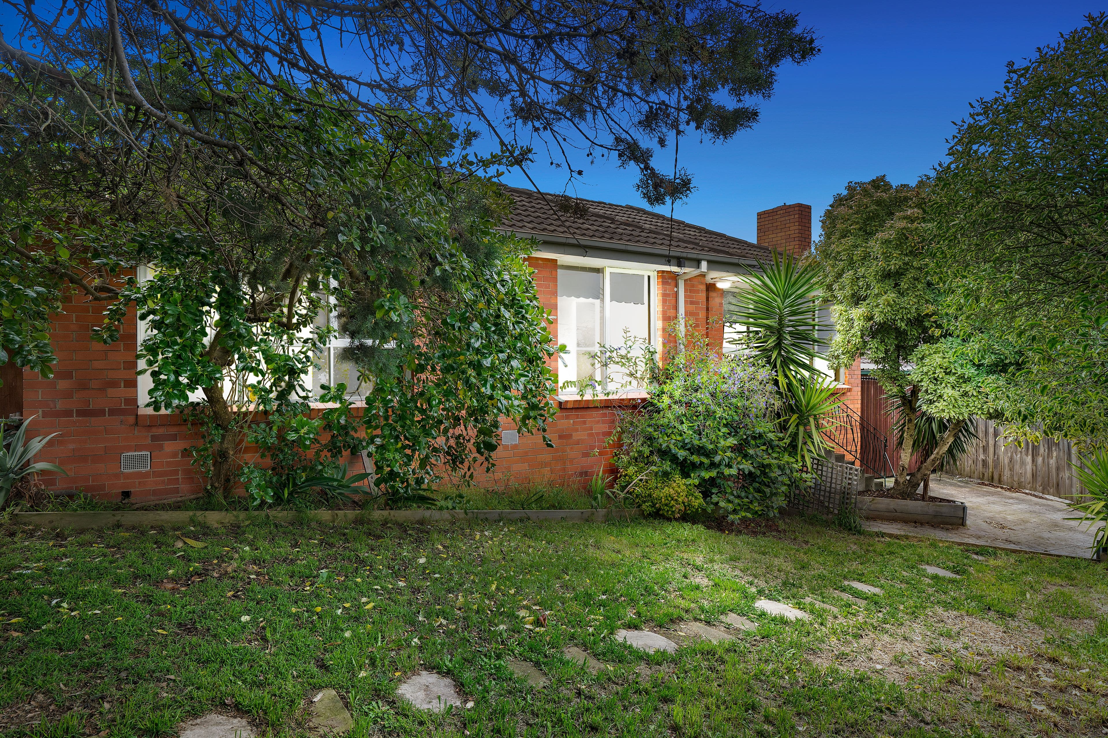 13 Mountain Gate Drive, Ferntree Gully VIC 3156, Ferntree Gully - Thumbnail 2