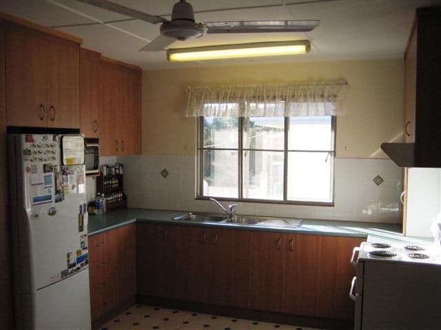 129 Barney Street, GLADSTONE QLD 4680, Gladstone - Thumbnail 3