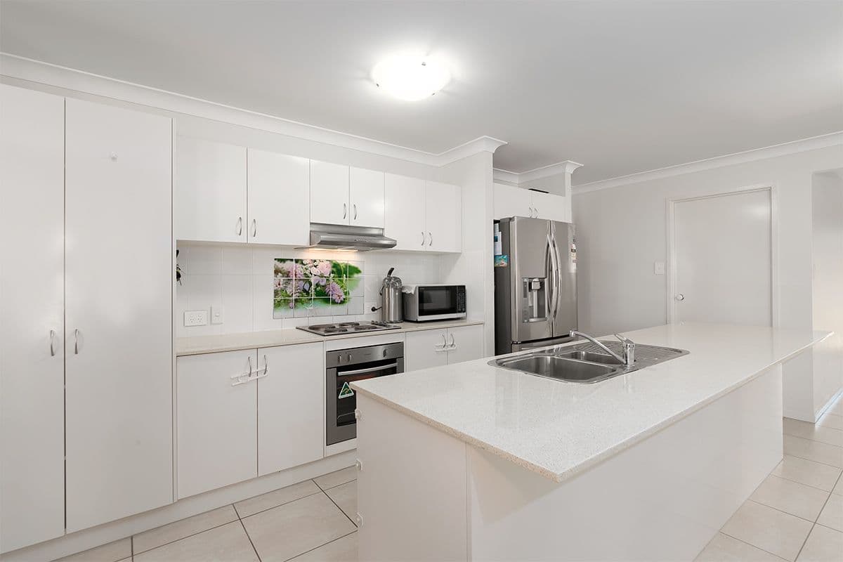 72 Rosella Street, Loganlea QLD 4131, Loganlea - Thumbnail 3