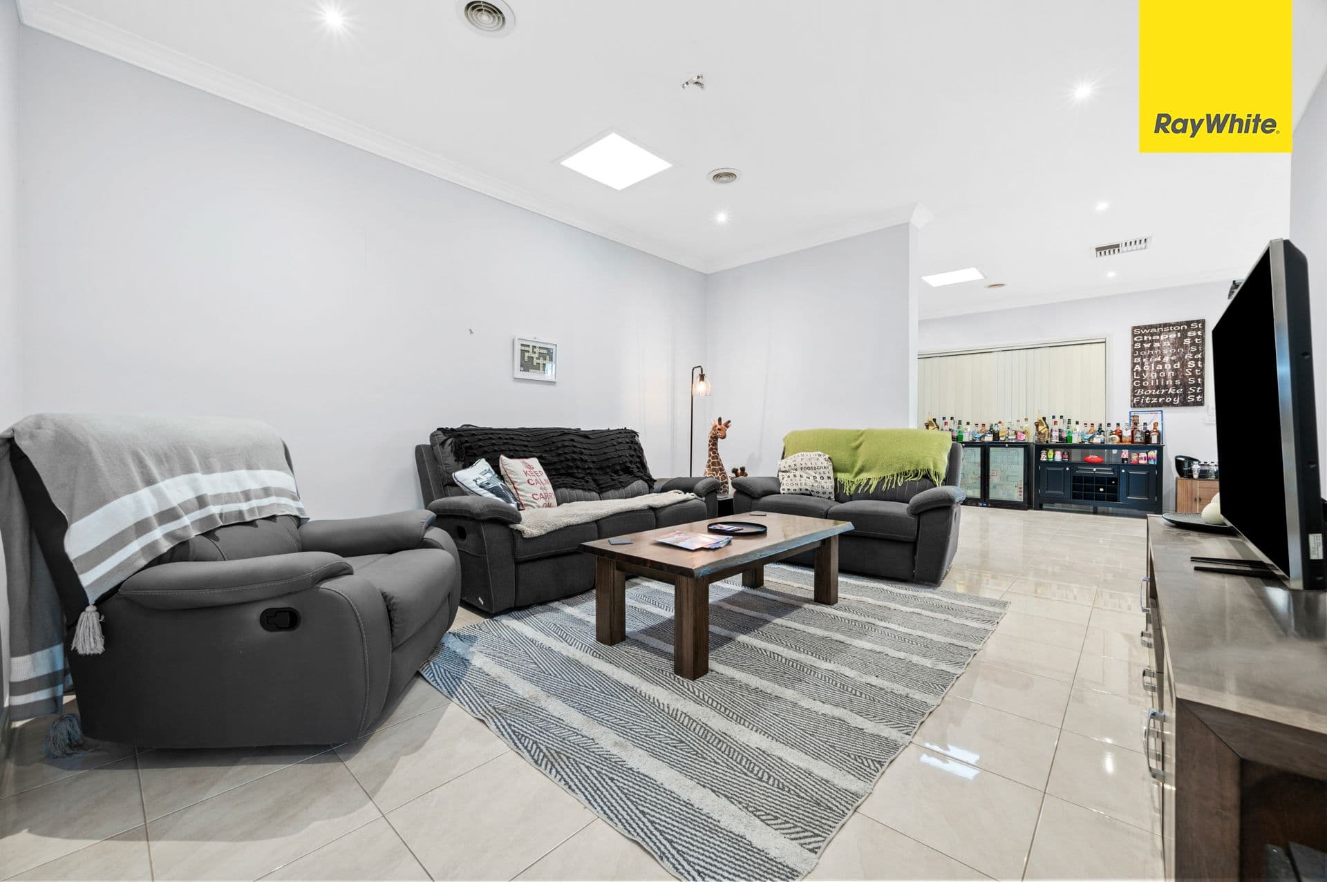 18 Thornhill Street, Melton West VIC 3337, Melton West - Thumbnail 2