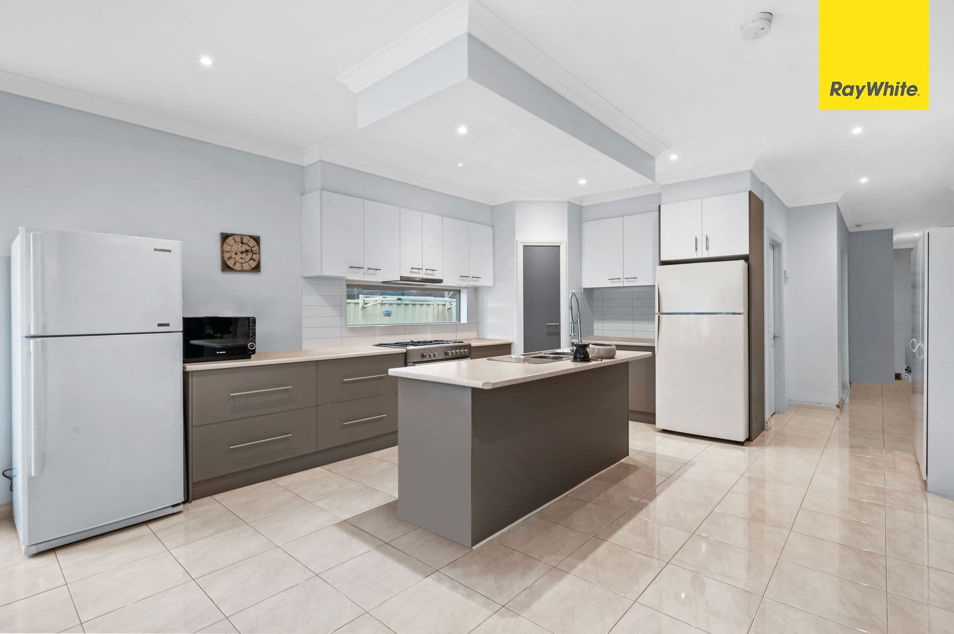 18 Thornhill Street, Melton West VIC 3337, Melton West - Thumbnail 4