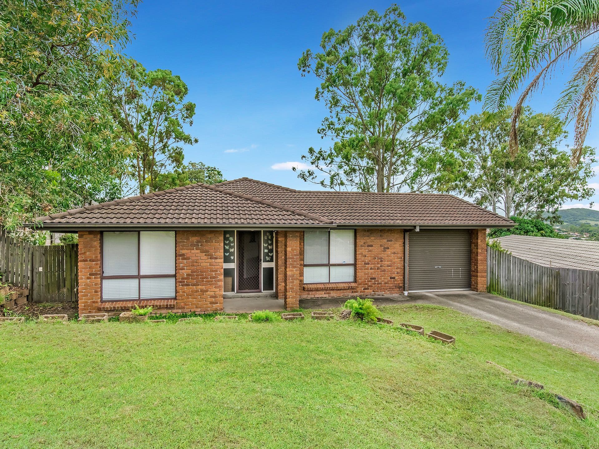 17 Weymouth Court, Mount Warren Park QLD 4207, Mount Warren Park - Image 1