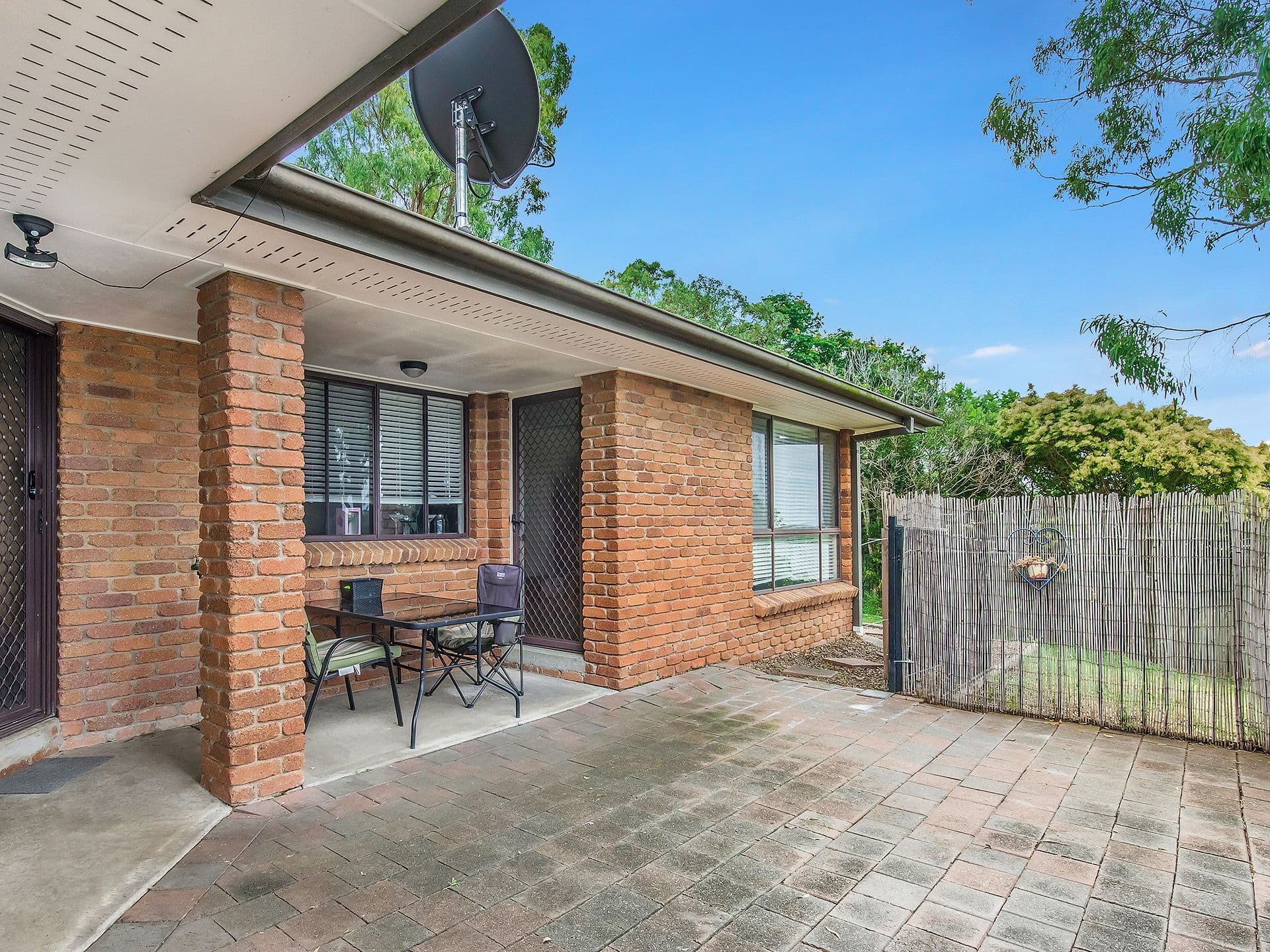 17 Weymouth Court, Mount Warren Park QLD 4207, Mount Warren Park - Thumbnail 3