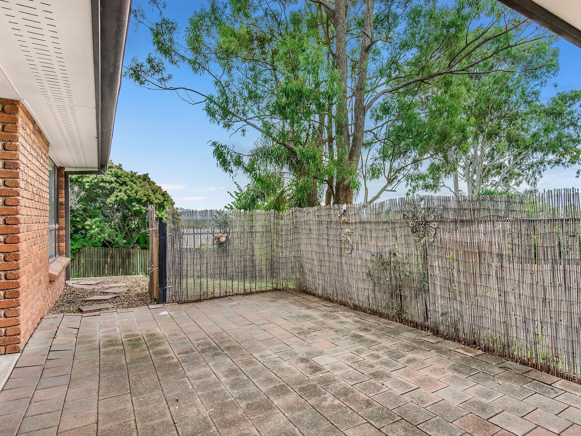 17 Weymouth Court, Mount Warren Park QLD 4207, Mount Warren Park - Thumbnail 4
