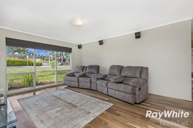 7 Pringle Avenue, Surrey Downs SA 5126, Surrey Downs - Thumbnail 3