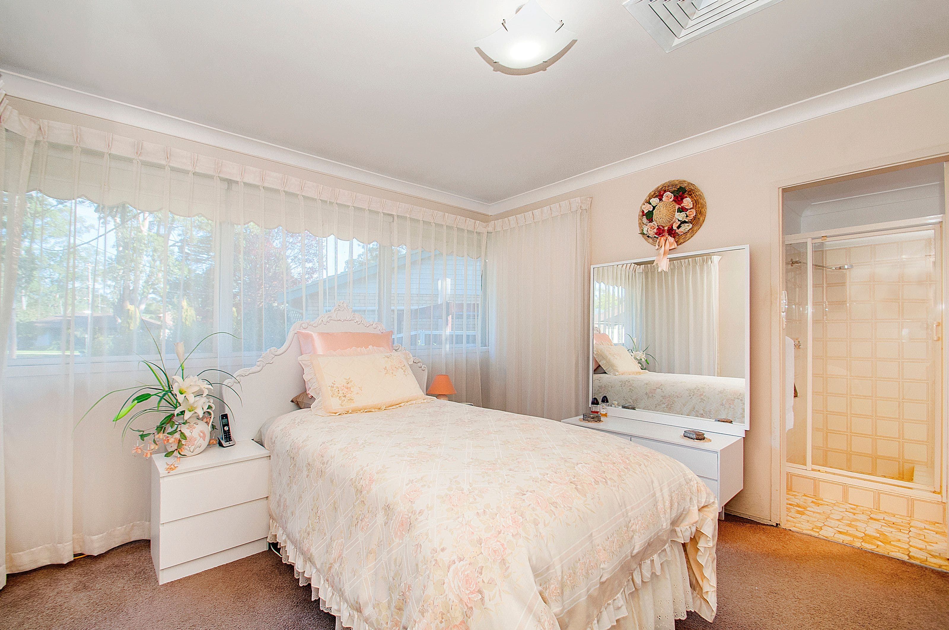 6 Trevor Place, Castle Hill - Thumbnail 6