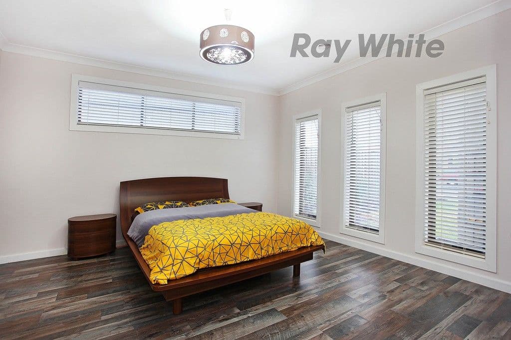 4 Poppy Place, Point Cook VIC 3030, Point Cook - Thumbnail 3