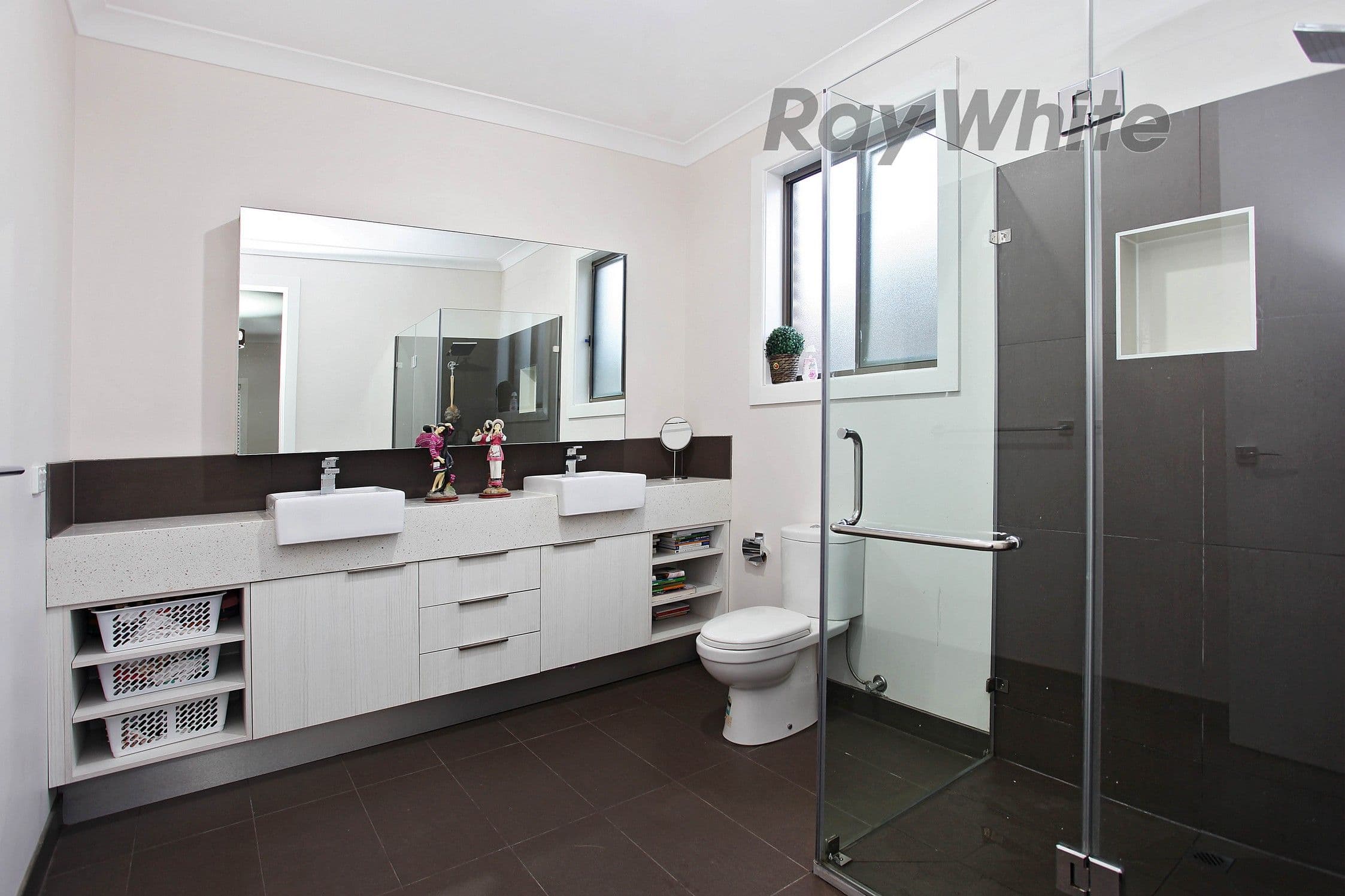 4 Poppy Place, Point Cook VIC 3030, Point Cook - Thumbnail 4