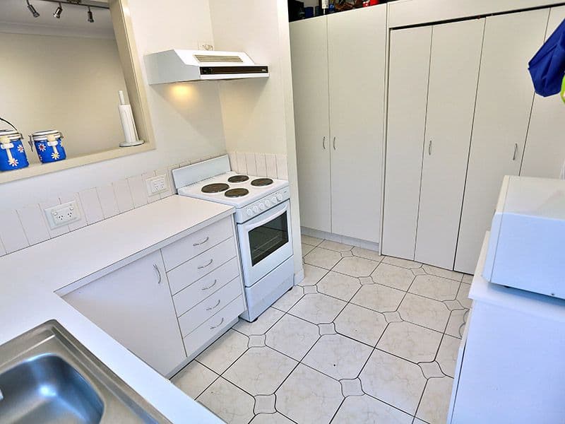 19 Balcara Avenue, CARSELDINE QLD 4034, Carseldine - Thumbnail 4