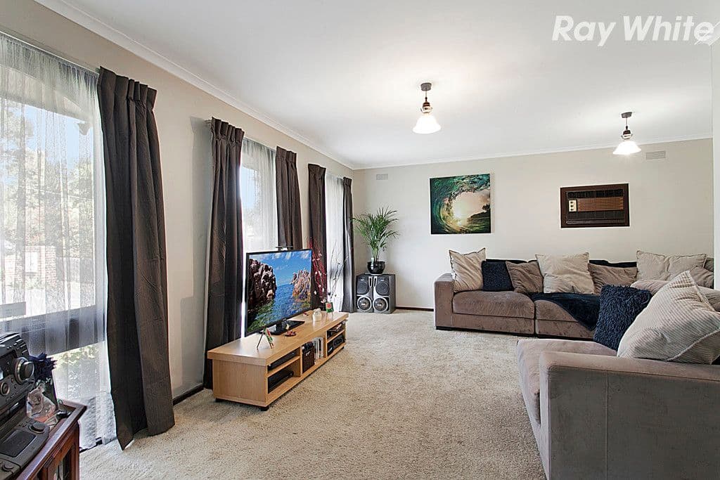 75 Linda Crescent, FERNTREE GULLY VIC 3156, Ferntree Gully - Thumbnail 2
