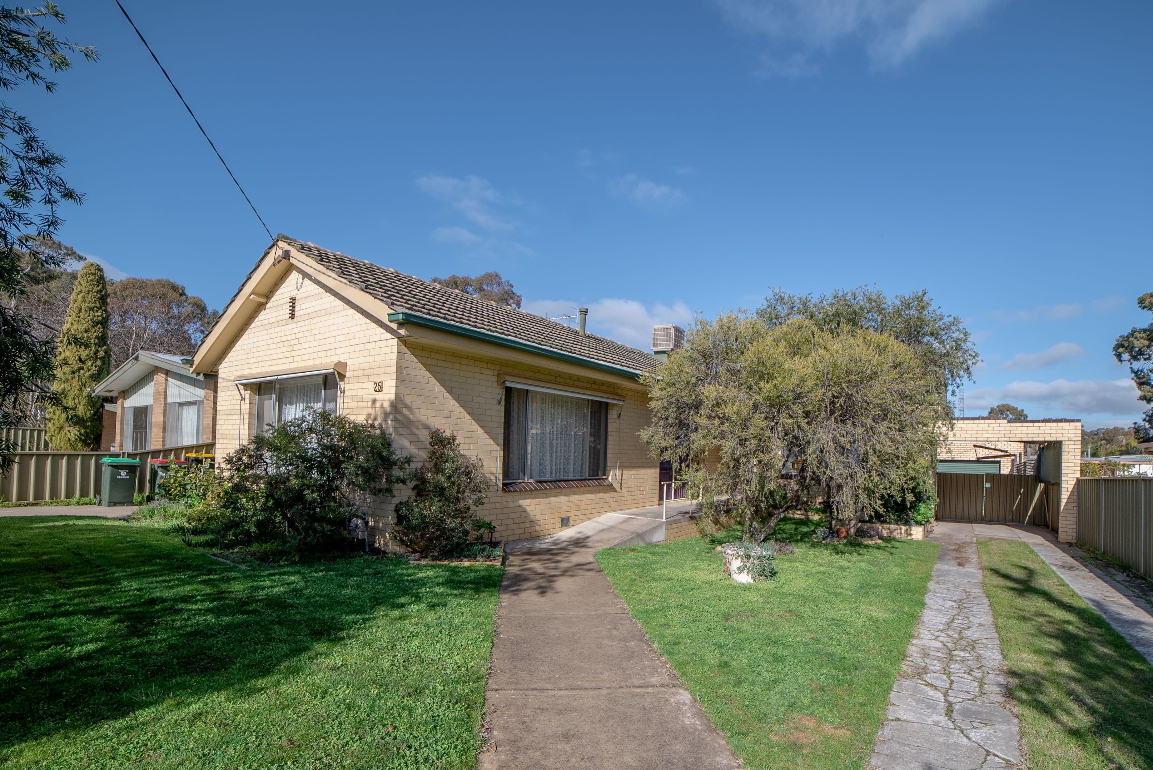 25 Holly Street, Golden Square VIC 3555, Golden Square - Image 1