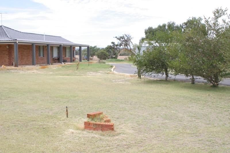 81 Eaglehawk Drive, RAVENSWOOD WA 6208, Ravenswood - Thumbnail 4