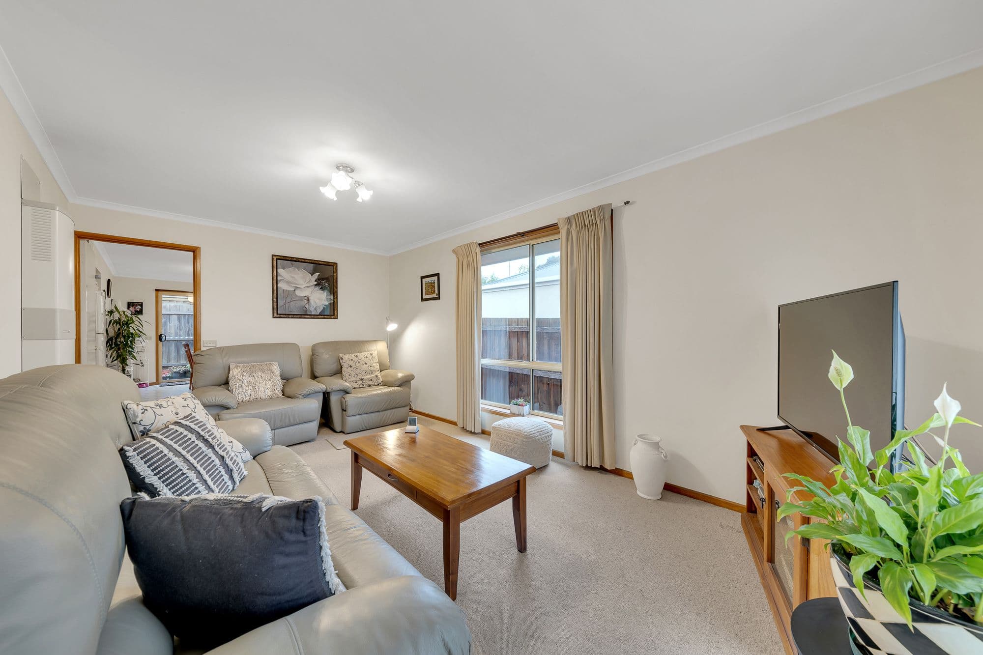 33 Amarina Crescent, Grovedale VIC 3216, Grovedale - Thumbnail 2