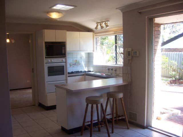 40 Ypress Road, Camillo WA 6111, Camillo - Thumbnail 6