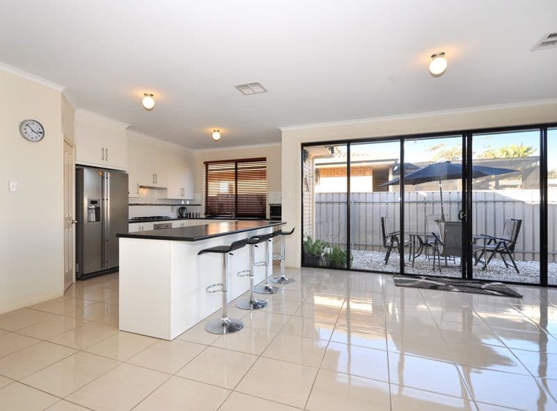 8 Plimsoll Road, SEAFORD SA 5169, Seaford - Thumbnail 5