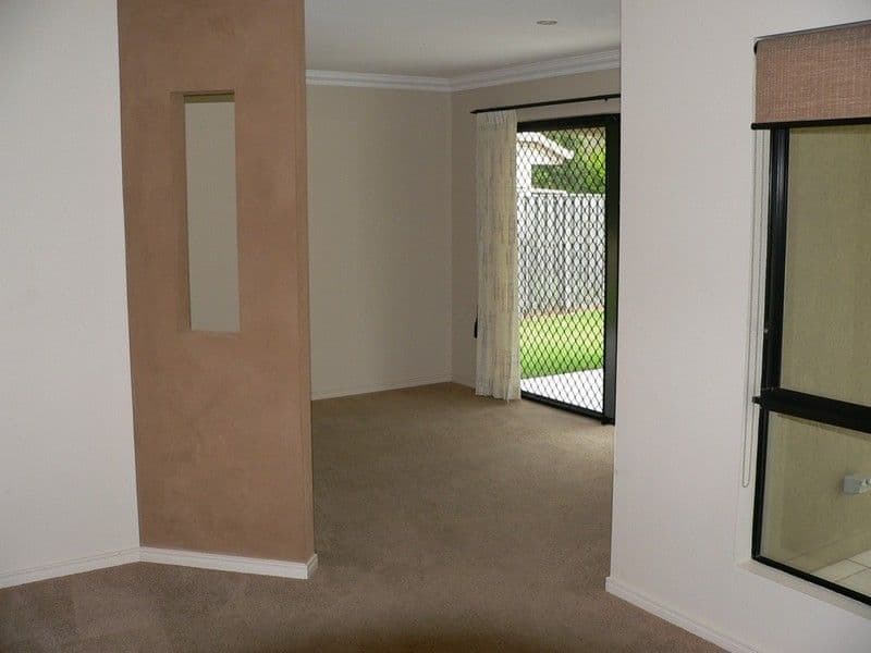 16 Nightjar Drive, UPPER COOMERA QLD 4209, Upper Coomera - Thumbnail 4