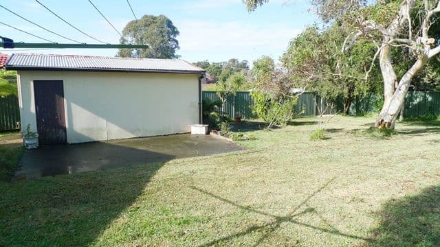 28 Suncrest Parade, GOROKAN NSW 2263, Gorokan - Thumbnail 3