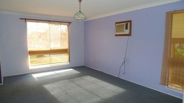 28 Suncrest Parade, GOROKAN NSW 2263, Gorokan - Thumbnail 4