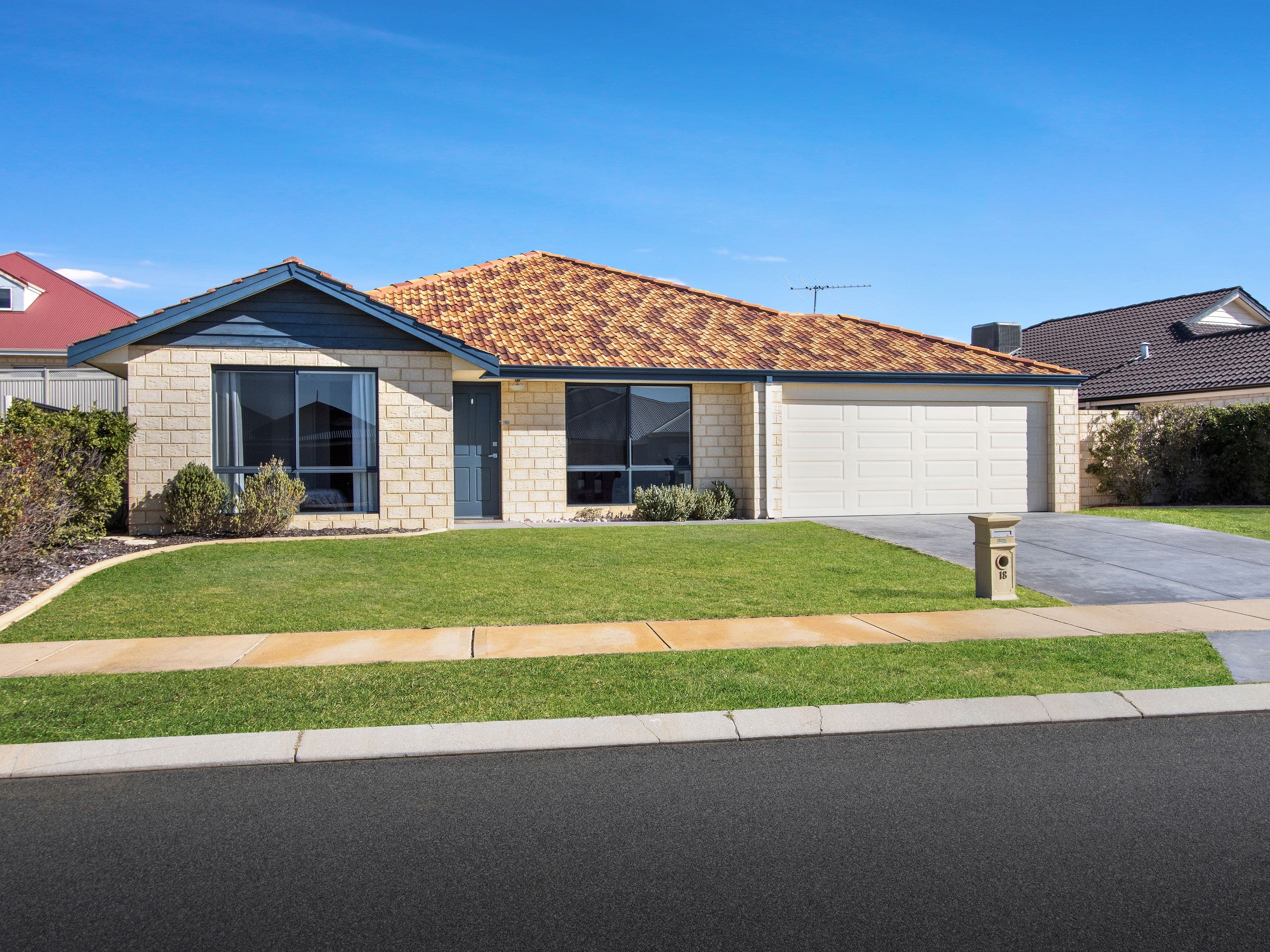 18 Waring Heights, Baldivis WA 6171, Baldivis - Thumbnail 2