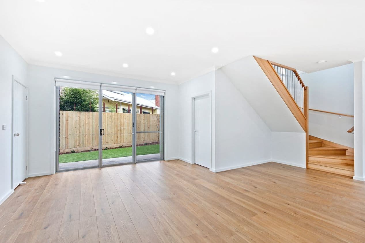 4 Suffolk Street, Reservoir VIC 3073, Reservoir - Thumbnail 3