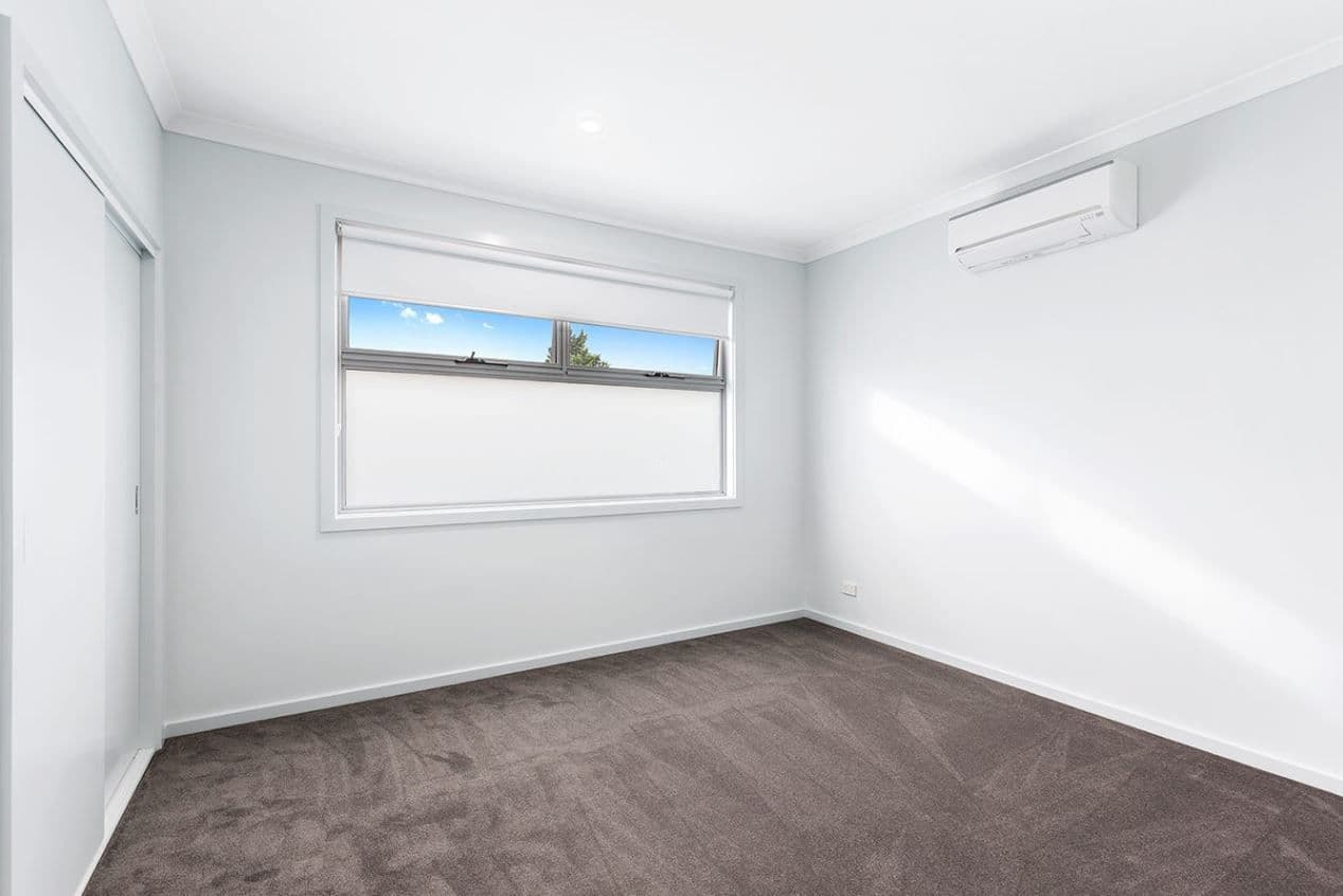 4 Suffolk Street, Reservoir VIC 3073, Reservoir - Thumbnail 5