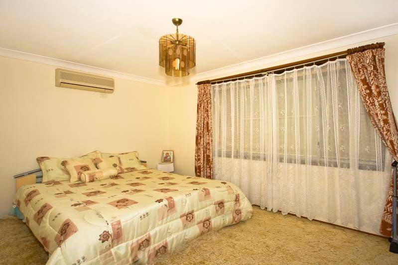 3  Guthega Place, BOSSLEY PARK NSW 2176, Bossley Park - Thumbnail 2