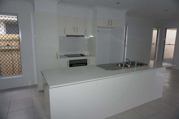 18 Archer Crescent, Redbank Plains QLD 4301, Redbank Plains - Thumbnail 5