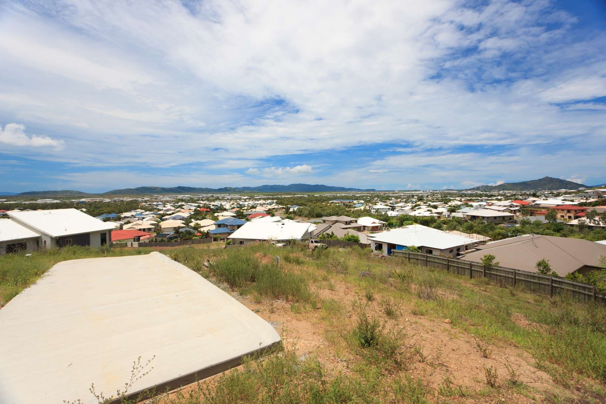13 Kosciusko Way, MOUNT LOUISA QLD 4814, Mount Louisa - Thumbnail 3