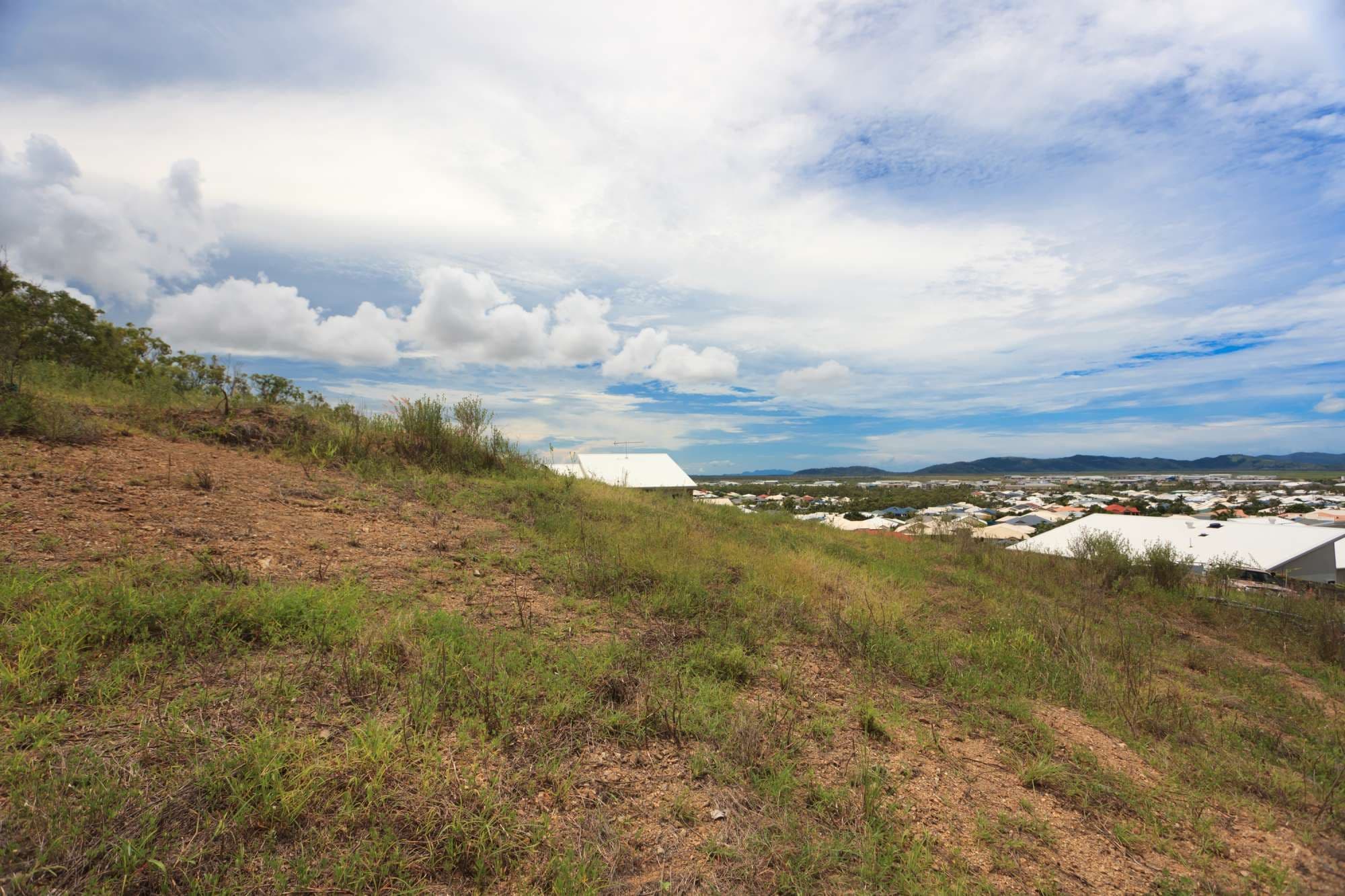 13 Kosciusko Way, MOUNT LOUISA QLD 4814, Mount Louisa - Thumbnail 4