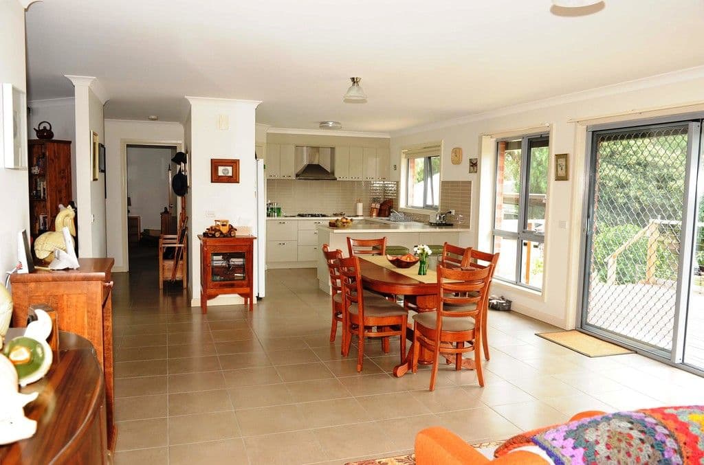6-8 Wedge Street, Avenel VIC 3664, Avenel - Thumbnail 3