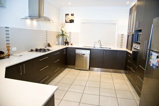50 Gingham Street, GLENELLA QLD 4740, Glenella - Thumbnail 3