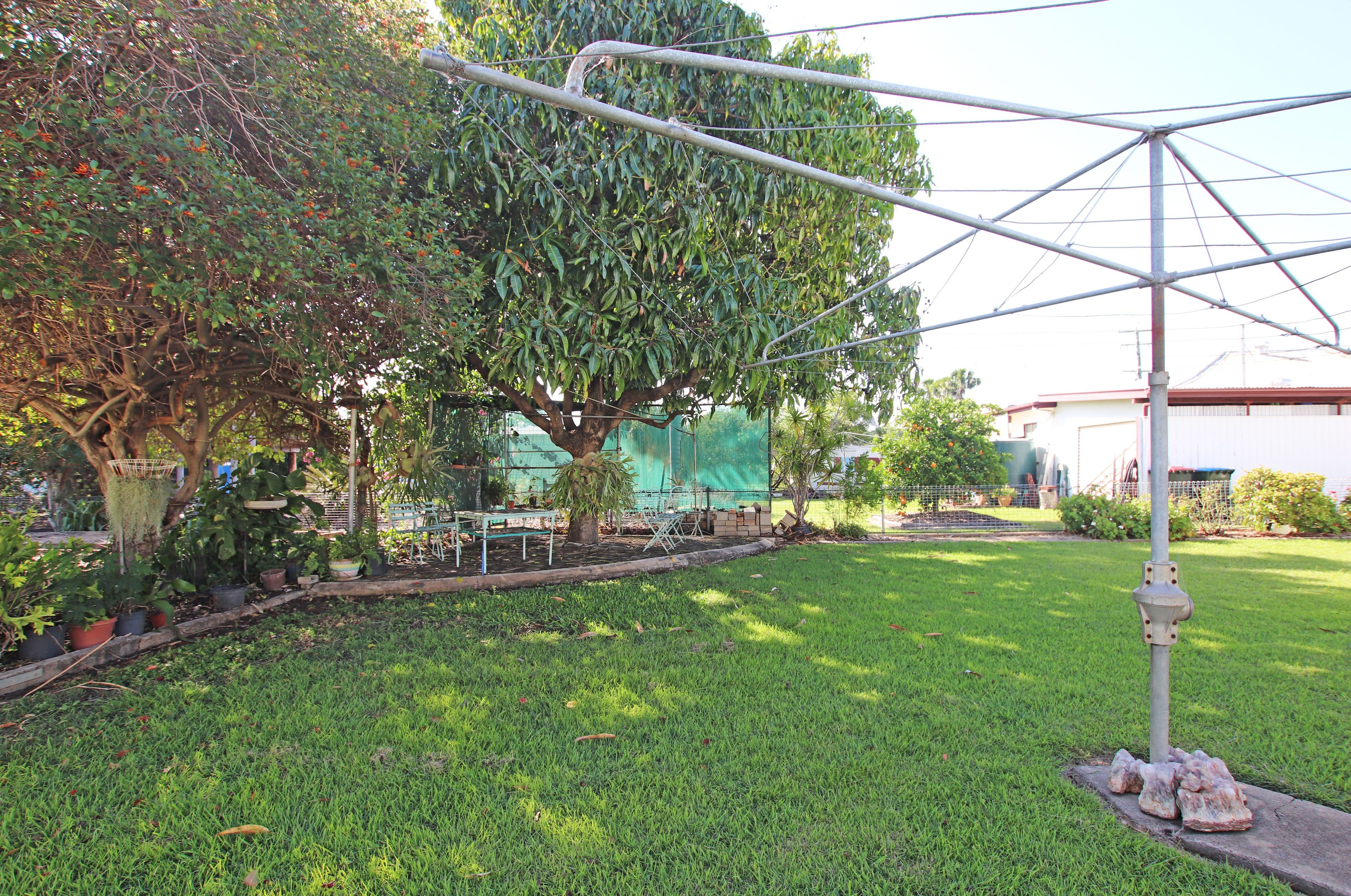 9 Kariboe Street, Biloela QLD 4715, Biloela - Thumbnail 2