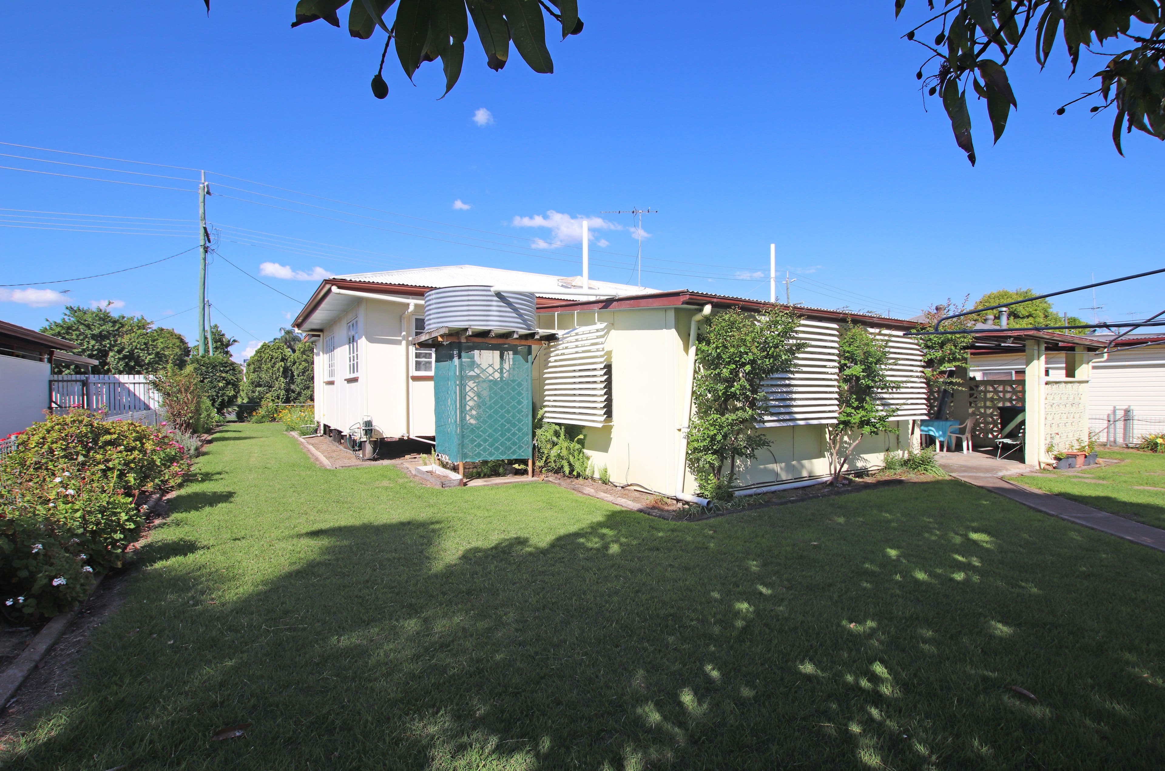 9 Kariboe Street, Biloela QLD 4715, Biloela - Thumbnail 3